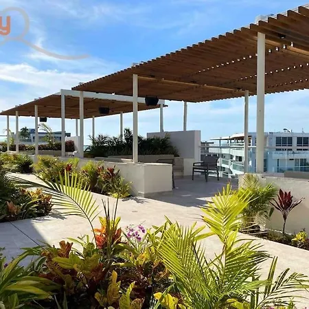 Dominique Cartagena