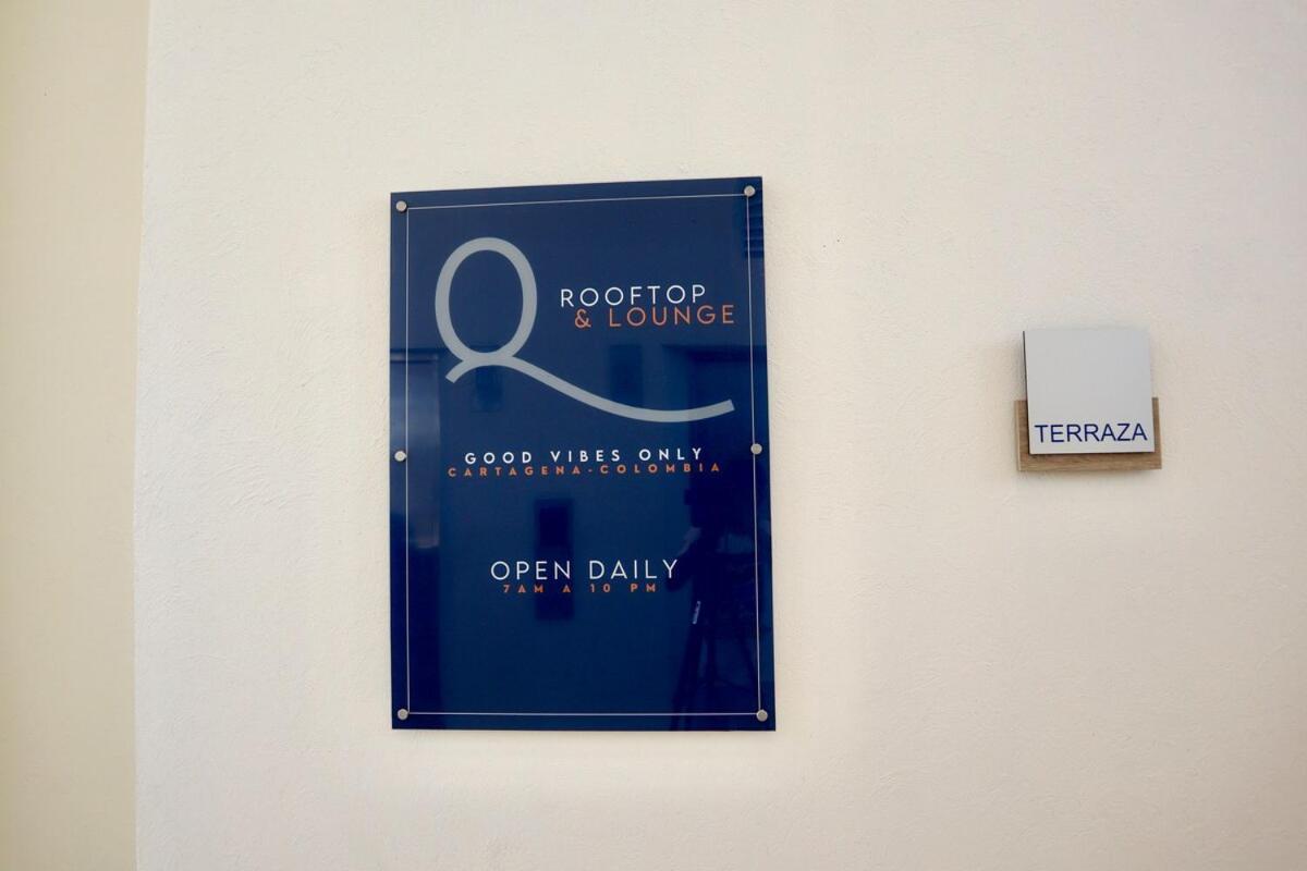 Dominique * Cartagena